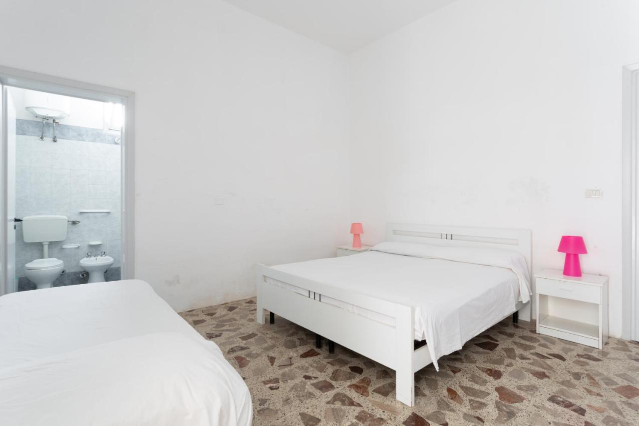 Appartamento fronte mare e spiaggia Torre Mozza Esterno foto